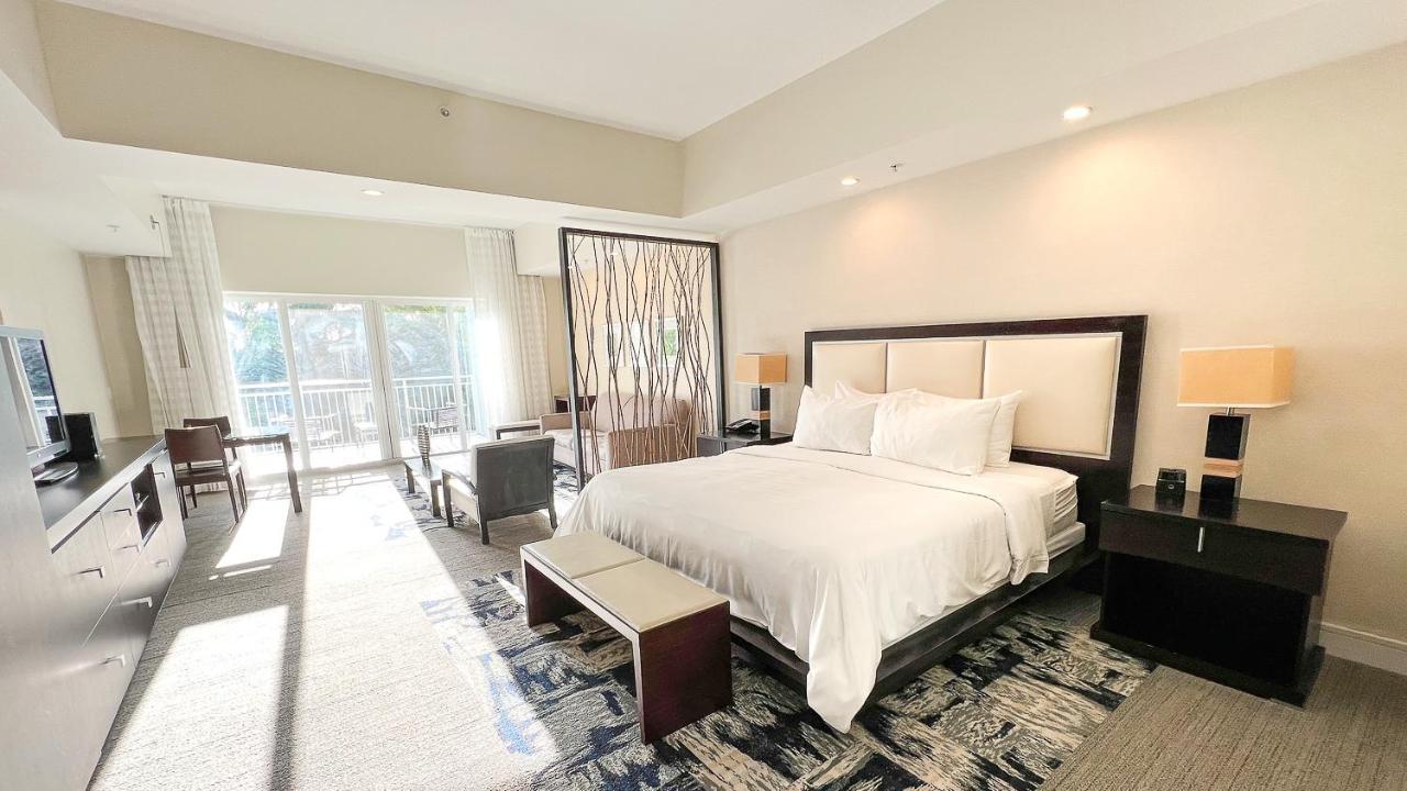 Апарт отель Modern Private Studio - King Bed, Jacuzzi, Balcony And Pool Майами Экстерьер фото