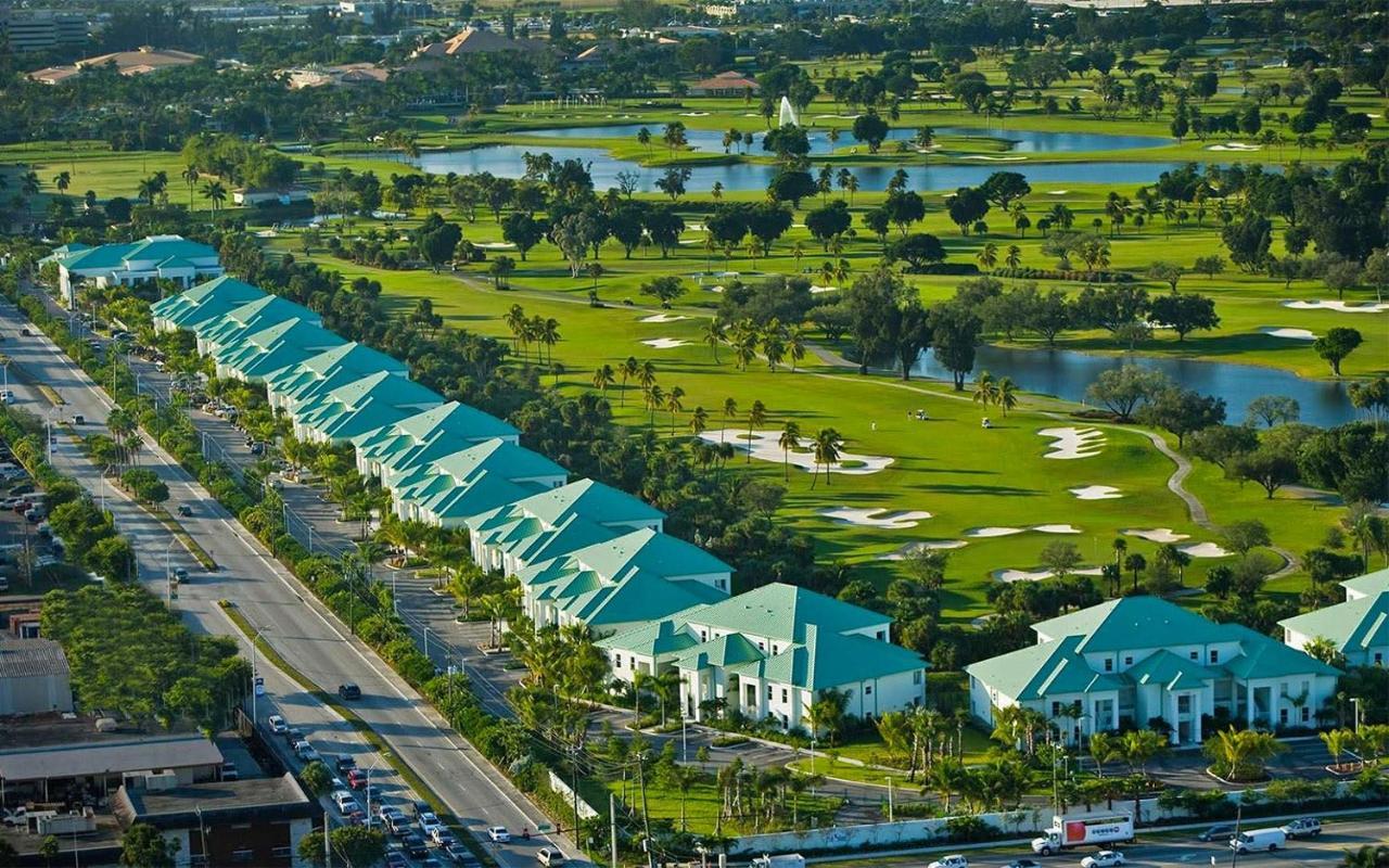 Апарт отель Modern Private Studio - King Bed, Jacuzzi, Balcony And Pool Майами Экстерьер фото